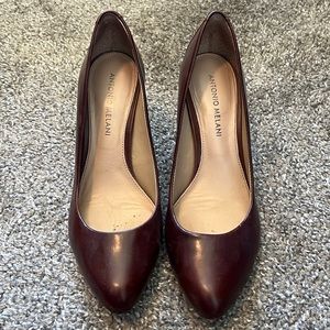 Antonio Melani size 8 cognac pumps